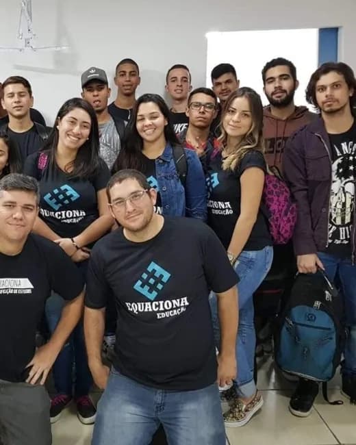 Prof. Paulo Pereira em sala de aula, eventos e com a família