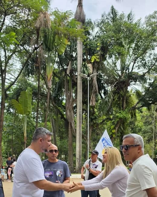 Prof. Paulo Pereira em sala de aula, eventos e com a família